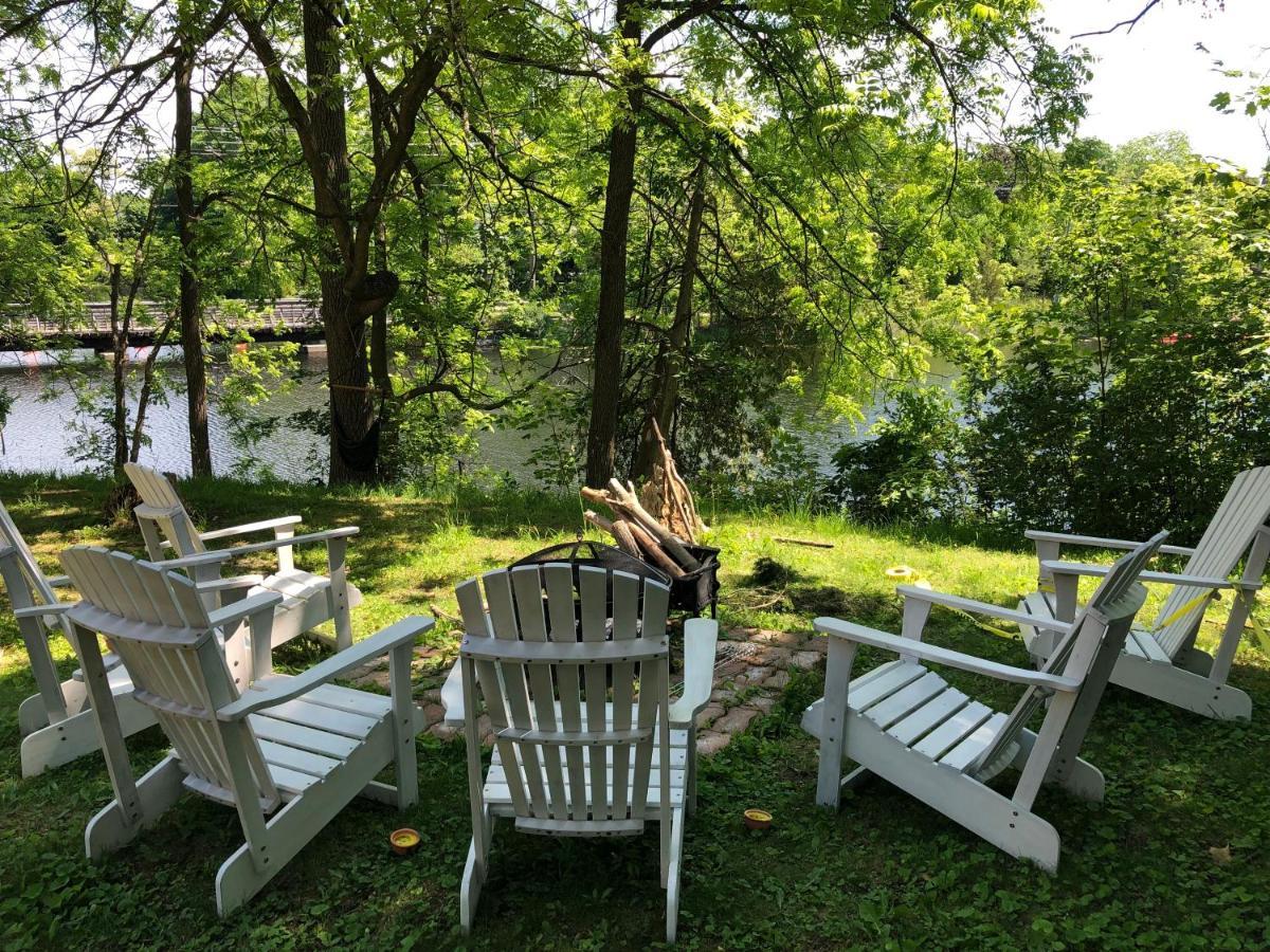 Pangea House Bed & Breakfast แกเนอนอเคว ภายนอก รูปภาพ